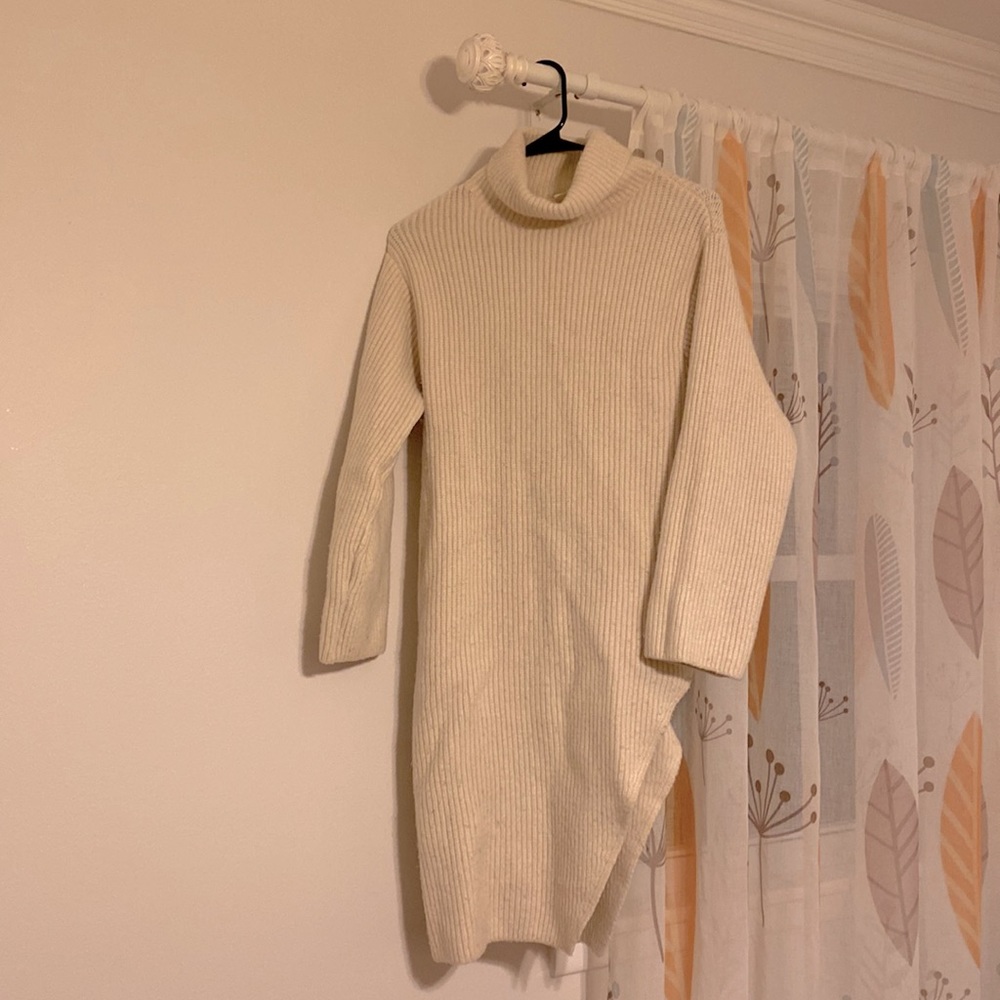 H&M cream sweater dress xs